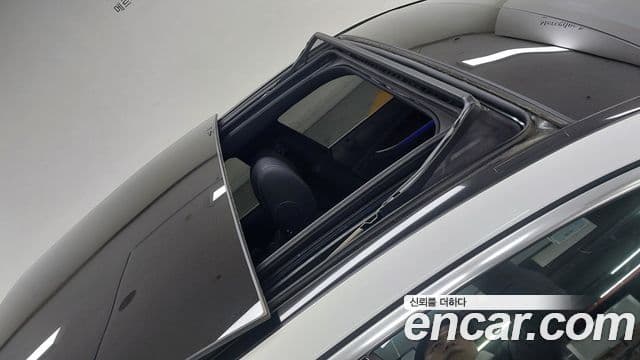 Mercedes-Benz E-Class 2022 — ფოტო 3/20