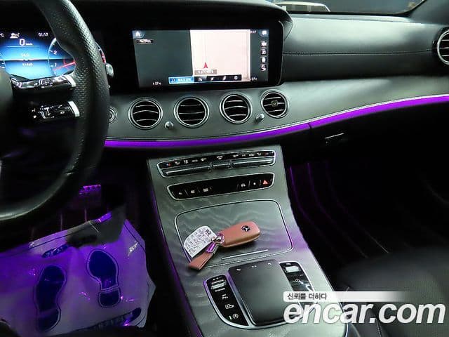 Mercedes-Benz E-Class 2022 — Şəkil 12/20