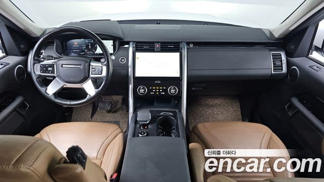 Land Rover Discovery 5 2022 — фото 7 из 20