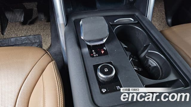 Land Rover Discovery 5 2022 — фото 9 из 20