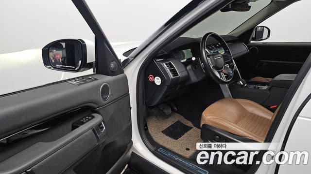 Land Rover Discovery 5 2022 — фото 11 из 20