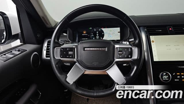 Land Rover Discovery 5 2022 — фото 13 из 20