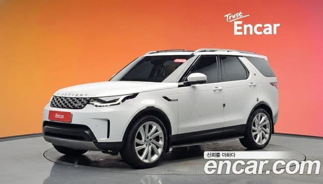 Land Rover Discovery 5 2022 — фото 1 из 20