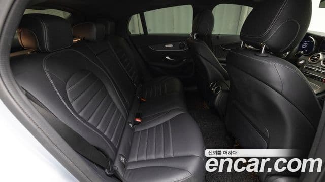 Mercedes-Benz GLC-Class 2023 — ფოტო 8/20