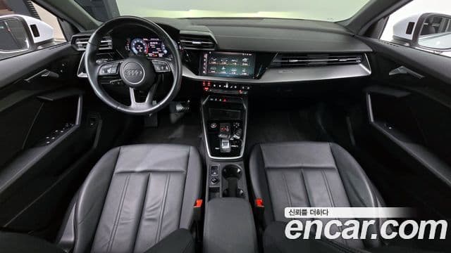 Audi A3 2022 — Şəkil 10/20
