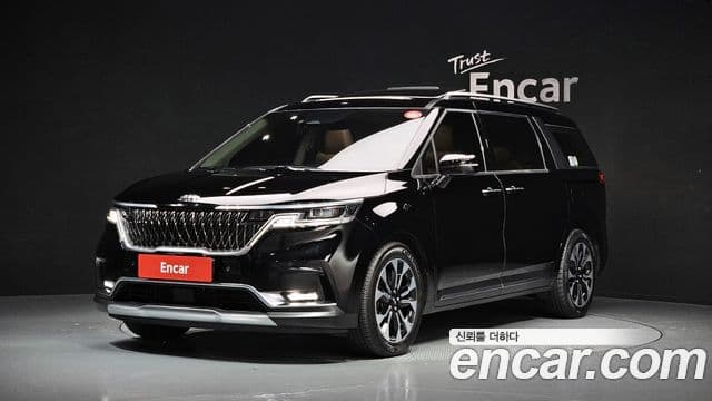 Kia Carnival 2021 — Фото 1/20
