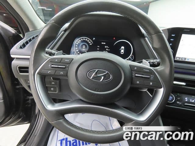 Hyundai Sonata 2021 — ფოტო 7/20