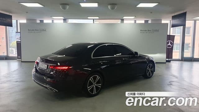 Mercedes-Benz E-Class 2020 — Фото 2/17