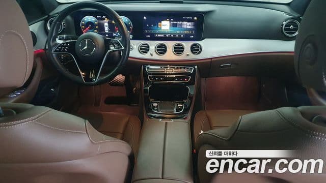 Mercedes-Benz E-Class 2020 — Фото 10/17