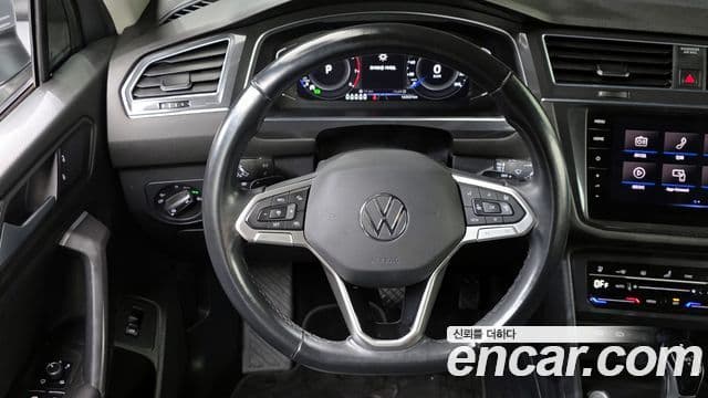 Volkswagen Tiguan Allspace 2022 — ფოტო 15/20