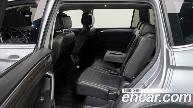 Volkswagen Tiguan Allspace 2022 — ფოტო 20/20