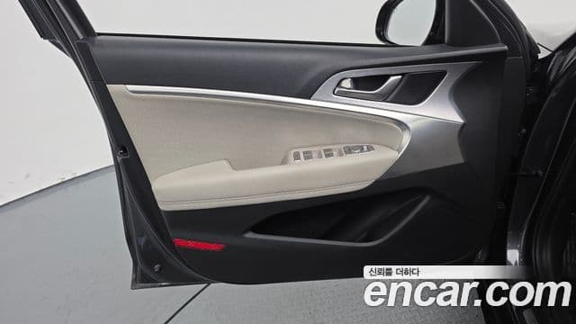 Genesis G70 2019 — Şəkil 17/20