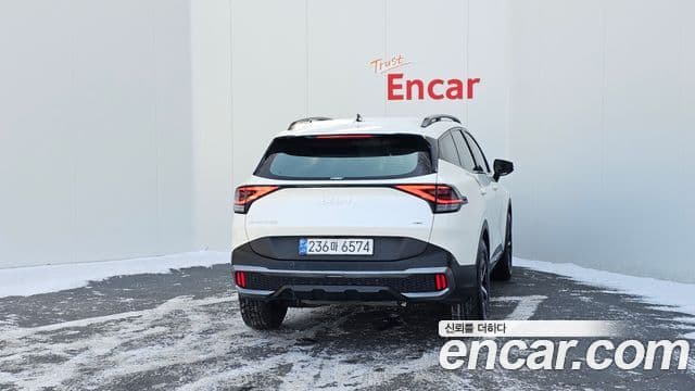 Kia Sportage 2021 — ფოტო 4/20