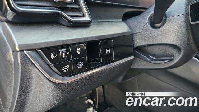 Kia Sportage 2021 — ფოტო 14/20