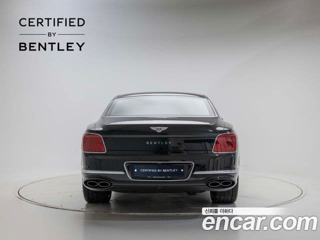 Bentley Flying Spur 2024 — ფოტო 2/20