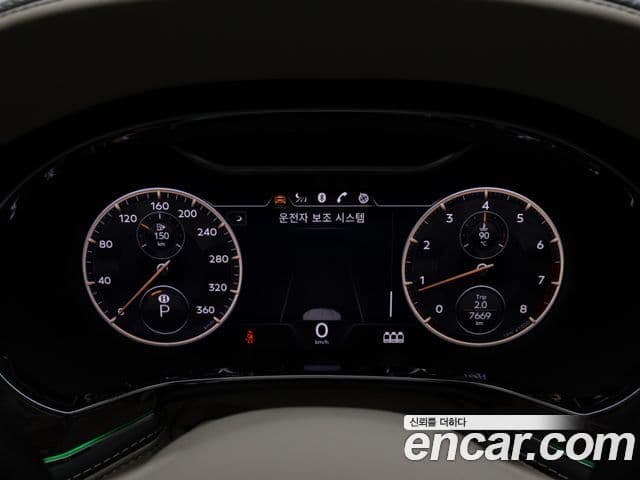 Bentley Flying Spur 2024 — ფოტო 6/20