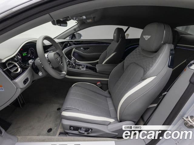 Bentley Continental GT 2025 — Şəkil 8/19
