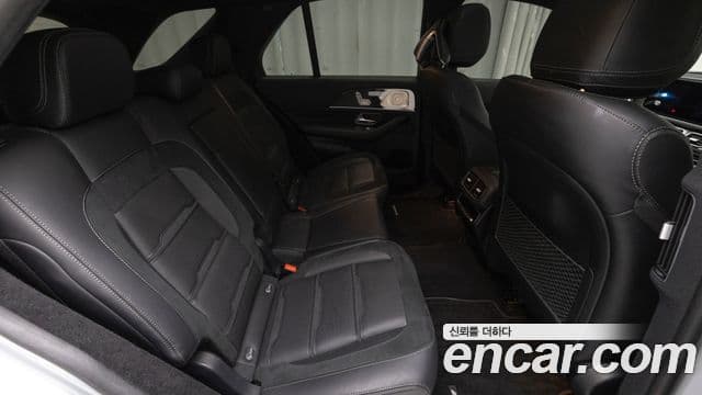 Mercedes-Benz GLE-Class 2023 — ფოტო 15/20