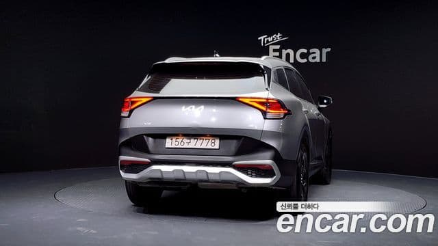 Kia Sportage 2022 — ფოტო 4/20