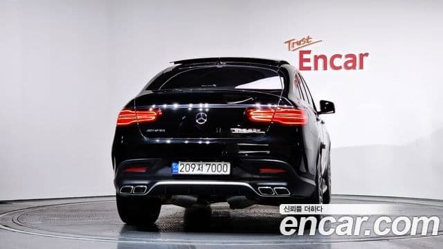 Mercedes-Benz GLE-Class 2019 — Şəkil 3/20