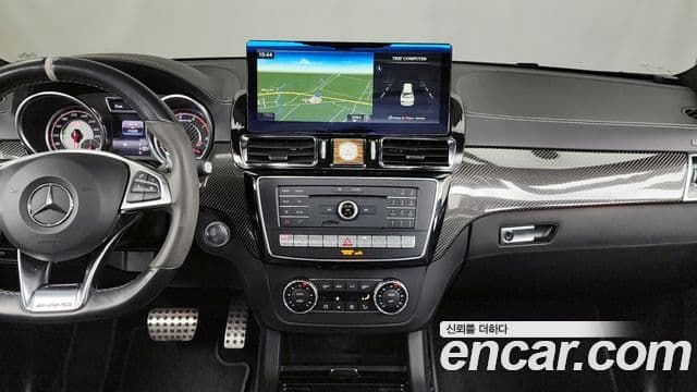 Mercedes-Benz GLE-Class 2019 — Şəkil 14/20