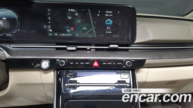 Kia Carnival 2023 — ფოტო 14/20