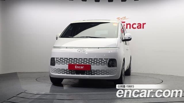 Hyundai Staria 2021 — ფოტო 15/20