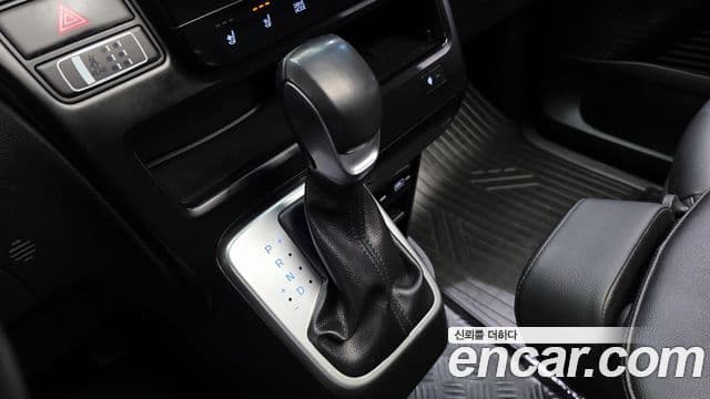 Hyundai Staria 2021 — ფოტო 20/20