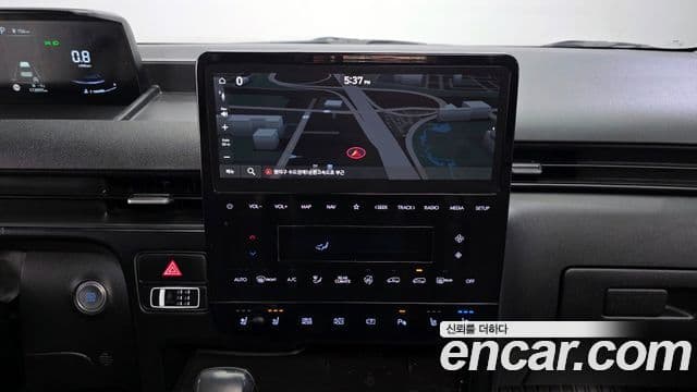 Hyundai Staria 2021 — ფოტო 11/20