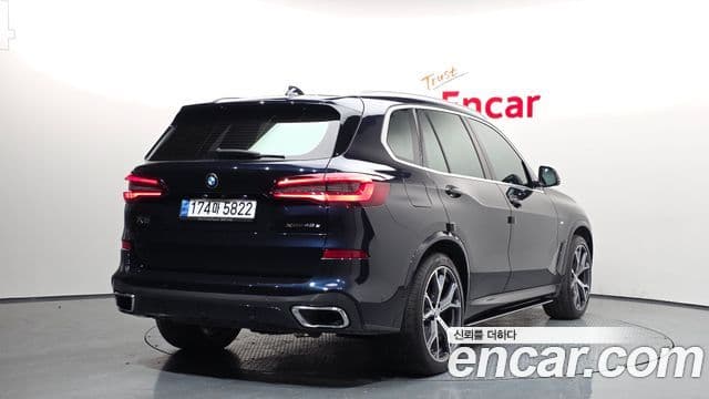BMW X5 2021 — Photo 9/20