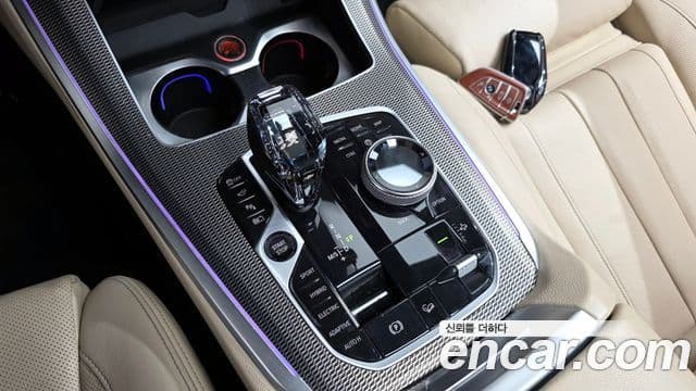 BMW X5 2021 — Photo 8/20