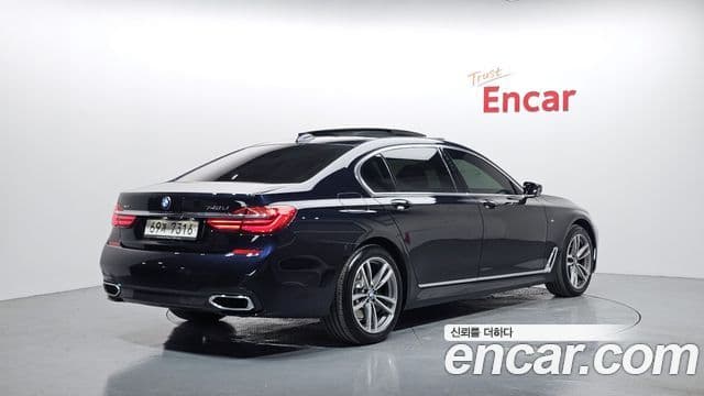 BMW 7 Series 2018 — ფოტო 2/20