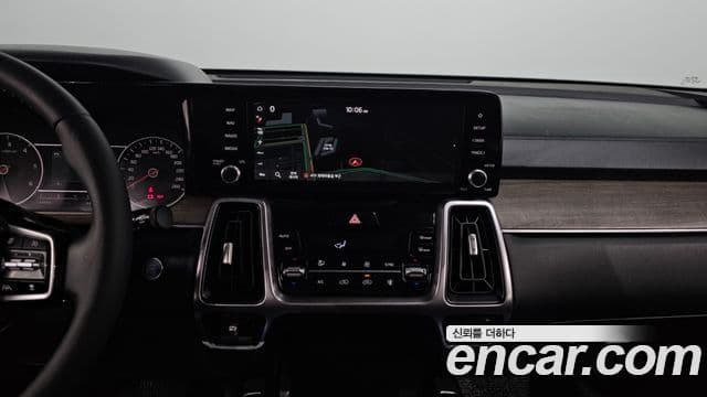 Kia Sorento 2021 — ფოტო 15/20