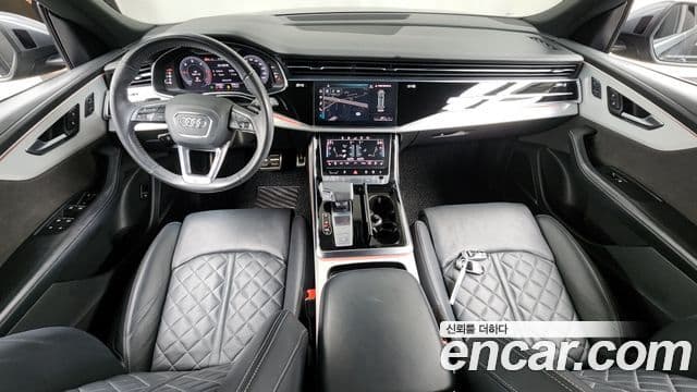 Audi Q7 2020 — ფოტო 7/20