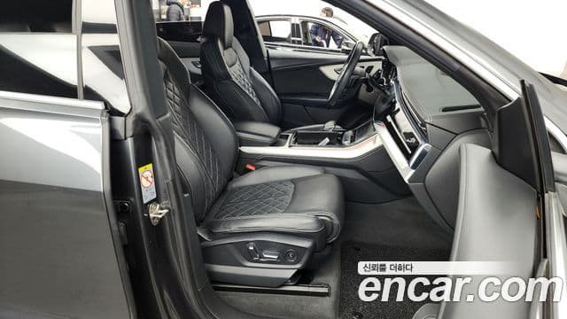 Audi Q7 2020 — ფოტო 11/20