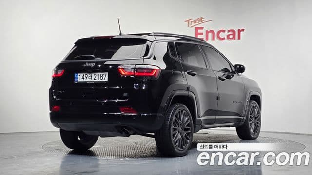 Jeep Compass 2022 — фото 2 из 20