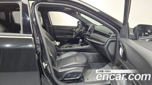 Jeep Compass 2022 — фото 11 из 20