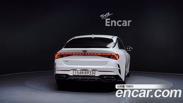 Kia K5 2020 — Şəkil 10/20