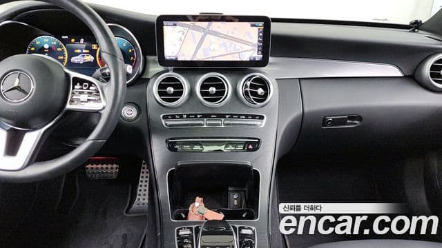Mercedes-Benz C-Class 2021 — фото 14 из 20