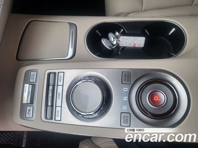 Genesis GV70 2021 — ფოტო 7/16