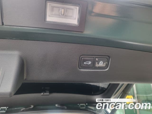 Genesis GV70 2021 — фото 11 из 16