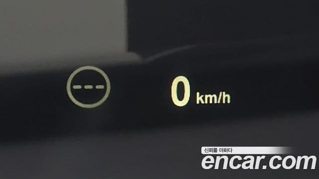 Mini Cooper 2019 — ფოტო 15/20