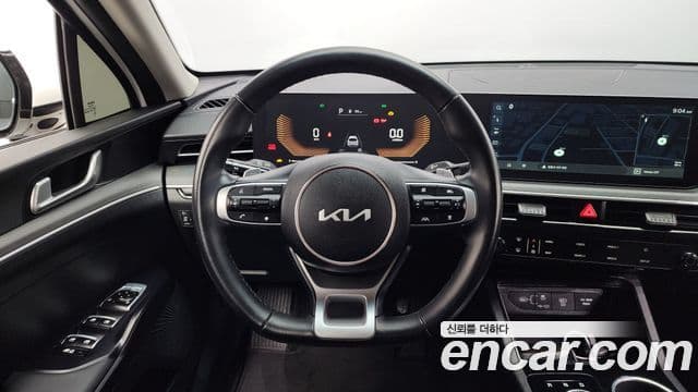 Kia K5 2024 — ფოტო 13/20