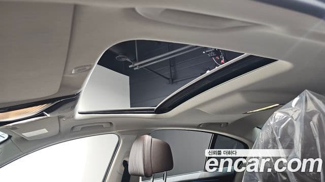 BMW 5 Series 2020 — ფოტო 19/20