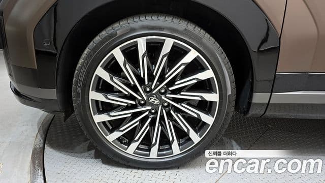 Hyundai Santa Fe 2024 — Photo 2/20