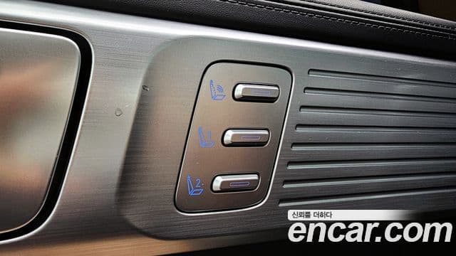 Hyundai Santa Fe 2024 — Photo 11/20
