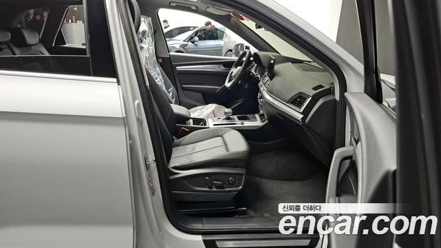 Audi Q5 2024 — Şəkil 11/20