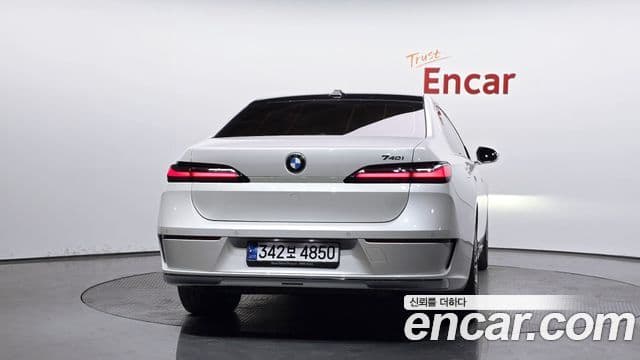 BMW 7 Series 2023 — фото 4 из 20