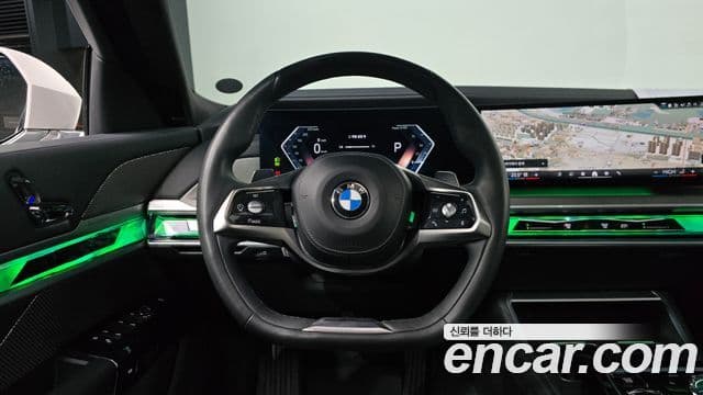 BMW 7 Series 2023 — фото 13 из 20