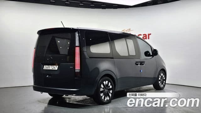 Hyundai Staria 2021 — Şəkil 2/20
